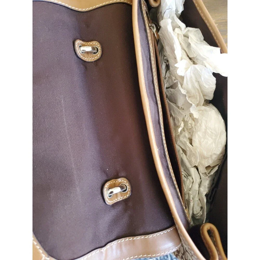 Coach Soho Signature C Buckle Flap Shoulder Bag Camel Tan Leather Trim 6349